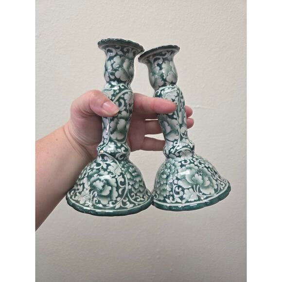 Vintage Green and White Asian Floral Candlestick Holders Chinoiserie Style - Picture 1 of 3